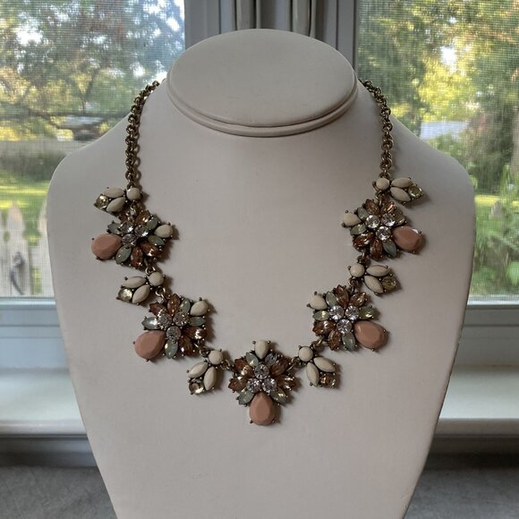 Statement Necklace, Peach Pink Pastel & Rhinestones, Gold Tone, Retro Vibes! - Picture 7 of 10
